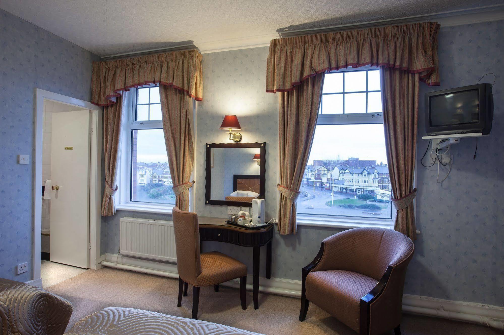 The Savoy Hotel (Adults Only) Blackpool Kültér fotó